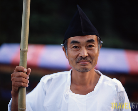 67kyo0103 blog Ukai fisherman, Arashiyama, Kyoto