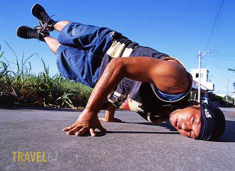 The New Okinawa Dancers 