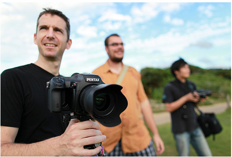 645D at Cape Manza Hanging out at Cape Manza with Nate and Akira. (Photo by Luna)