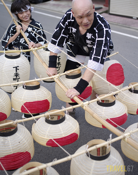 Bending the bamboo mast to make a sail like strucutre