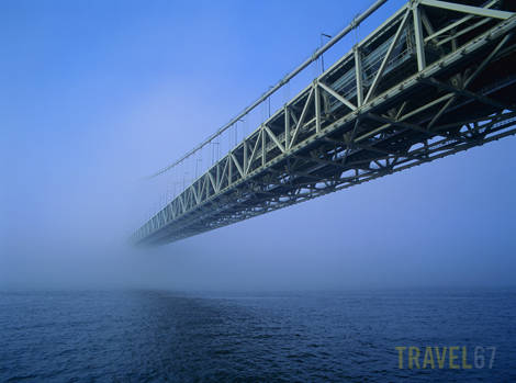 "Into the Mist" Akashi Kaikyo Bridge