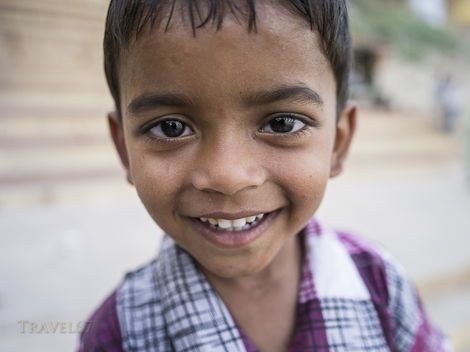 Street Cricket - The Outfielder