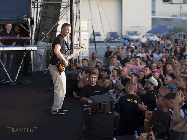 Gary Sinise and the Lt. Dan Band perfom for the US troops on Marine Corps Air Station Futenma in Okinawa. Organized by the USO.