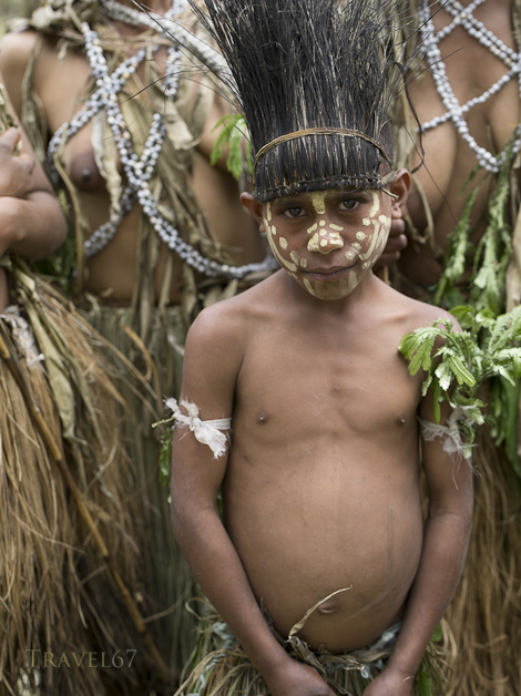 Kowampi Singsing Group, Obura Wanenara District, Eastern Highlands Province - Goroka Show, Papua New Guinea