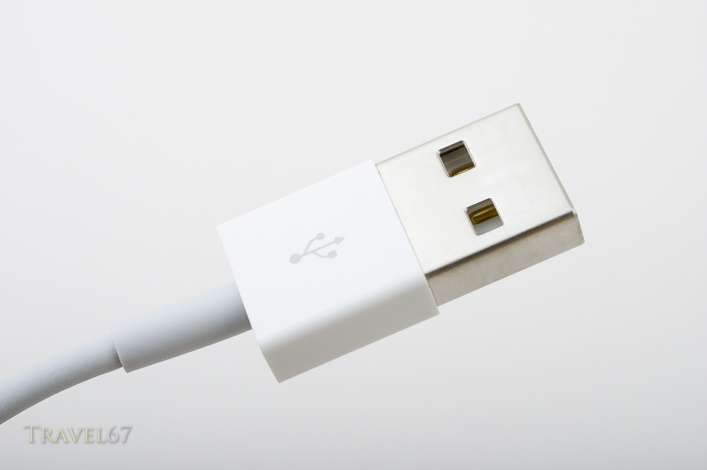 Apple white USB connector