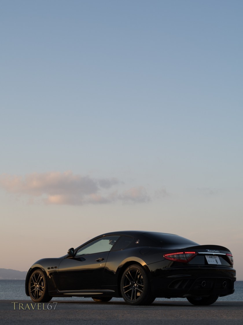 2015 Maserati GranTurismo MC Stradale sports car